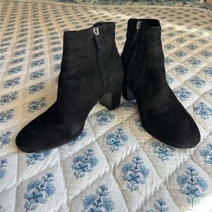 Eileen Fisher Black Suede Ankle Booties Sz 7